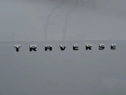 More photos of 2021 Chevrolet Traverse FWD LS at Outten Chevrolet Allentown, PA