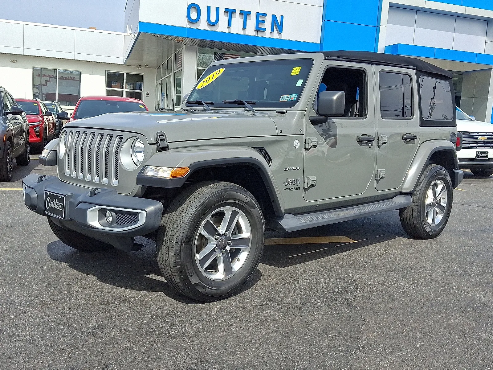 Gray 2019 Jeep Wrangler Unlimited Sahara 4x4 for sale in Allentown, PA