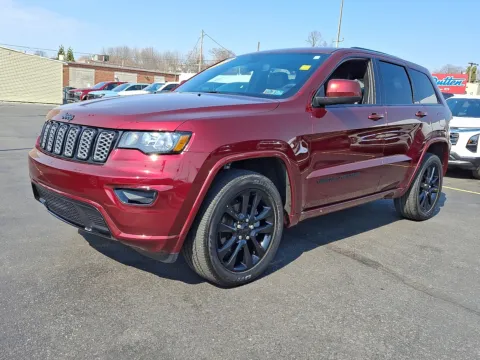 Red 2019 Jeep Grand Cherokee Altitude 4x4 for sale in Allentown, PA
