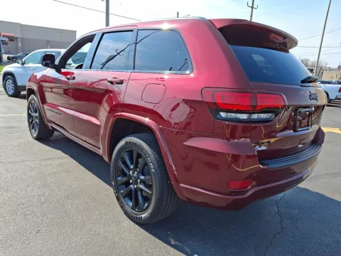 Another view of 2019 Jeep Grand Cherokee Altitude 4x4 for sale in Allentown, PA at Outten Chevrolet Allentown