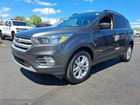 Gray 2018 Ford Escape SE for sale in Allentown, PA