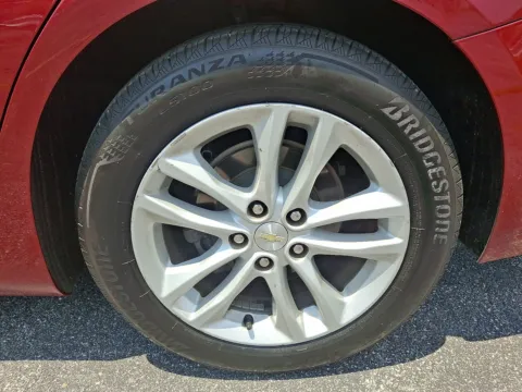 More photos of 2018 Chevrolet Malibu LT at Outten Chevrolet Allentown, PA