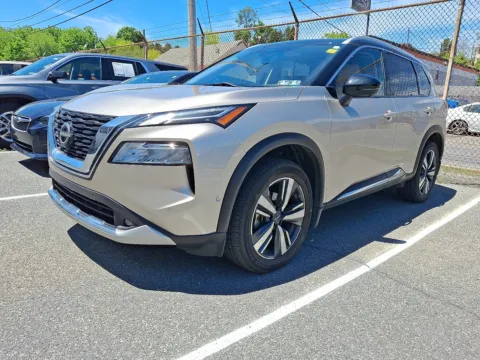 Silver 2022 Nissan Rogue Platinum Intelligent AWD for sale in Allentown, PA