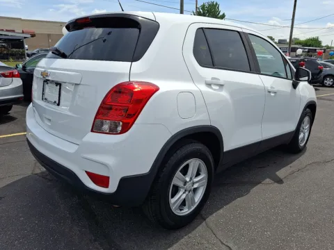 More photos of 2020 Chevrolet Trax FWD LS at Outten Chevrolet Allentown, PA