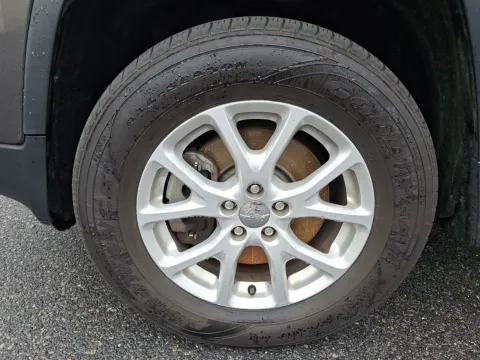 More photos of 2014 Jeep Cherokee Latitude at Outten Chevrolet Allentown, PA