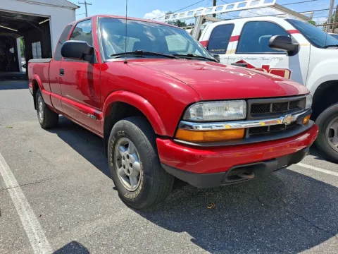 Photos of 2002 Chevrolet S-10 LS for sale in Allentown, PA at Outten Chevrolet Allentown