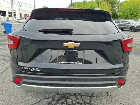 More photos of 2024 Chevrolet Trax FWD LT at Outten Chevrolet Allentown, PA