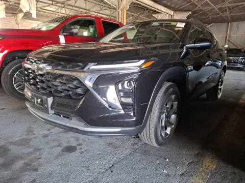Black 2024 Chevrolet Trax FWD LT for sale in Allentown, PA