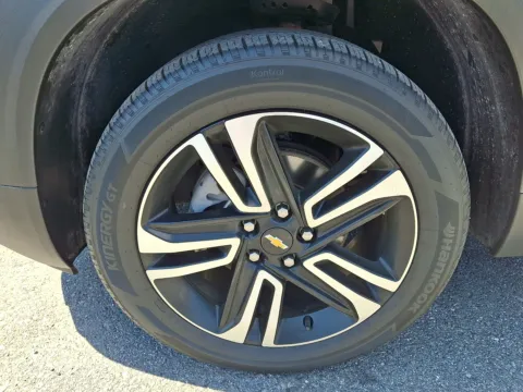 More photos of 2023 Chevrolet Trailblazer AWD LT at Outten Chevrolet Allentown, PA