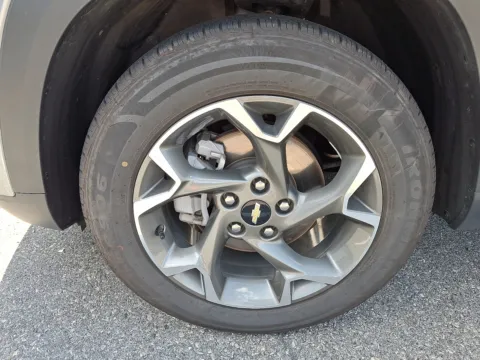 More photos of 2025 Chevrolet Trax FWD LT at Outten Chevrolet Allentown, PA