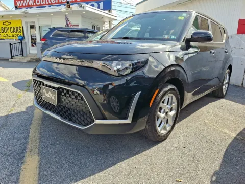 Black 2025 Kia Soul LX for sale in Allentown, PA