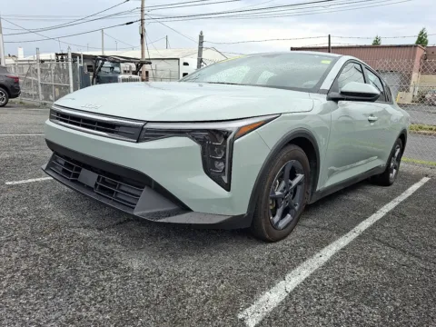 Gray 2025 Kia K4 LXS for sale in Allentown, PA
