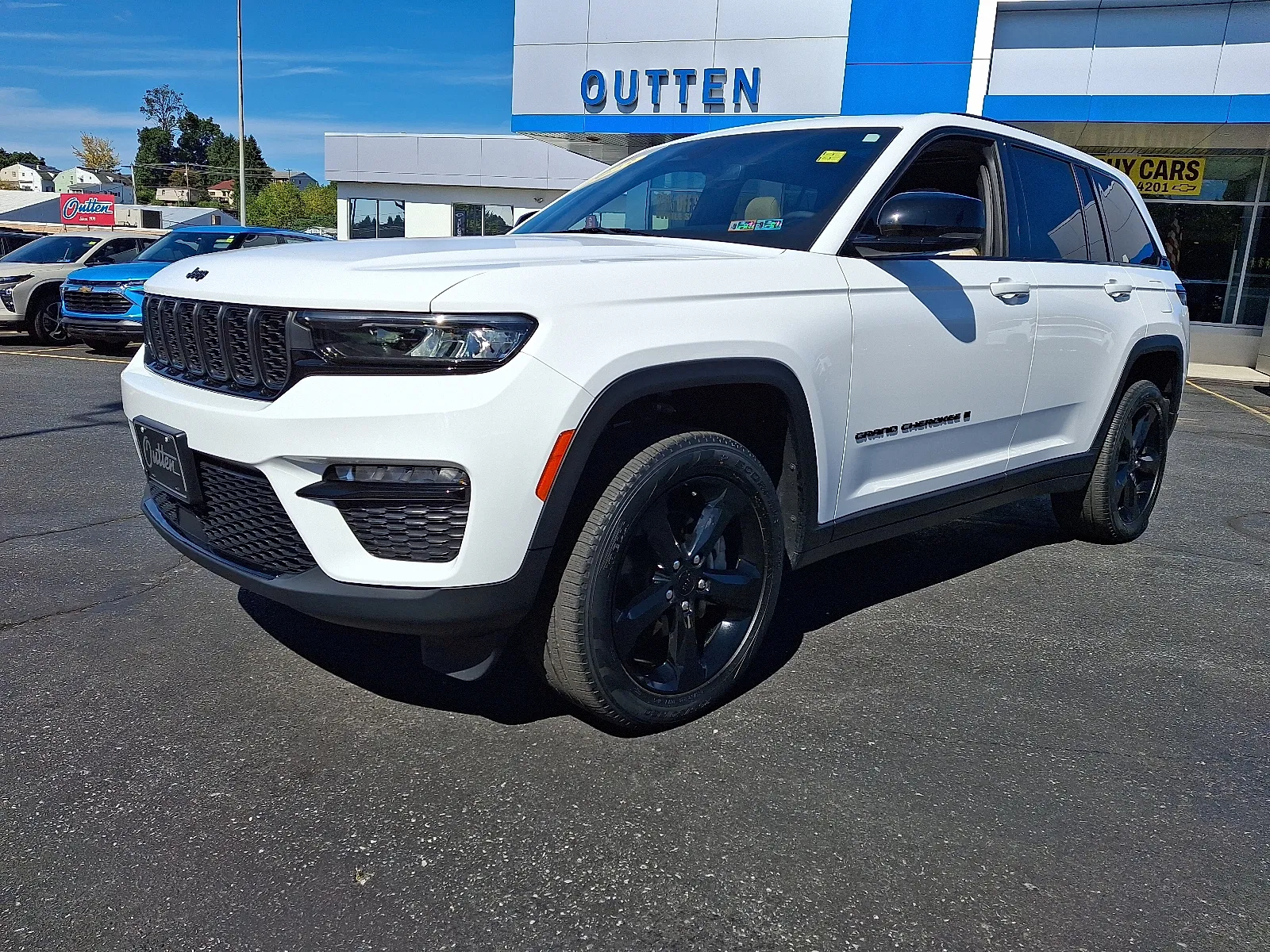 White 2023 Jeep Grand Cherokee Limited 4x4 for sale in Allentown, PA