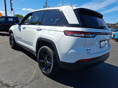 Another view of 2023 Jeep Grand Cherokee Limited 4x4 for sale in Allentown, PA at Outten Chevrolet Allentown