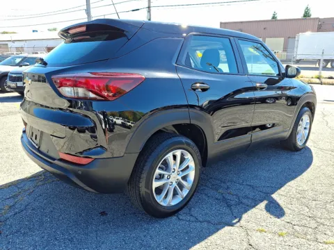 More photos of 2025 Chevrolet Trailblazer AWD LS at Outten Chevrolet Allentown, PA