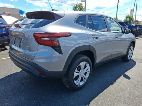 More photos of 2025 Chevrolet Trax FWD LS at Outten Chevrolet Allentown, PA