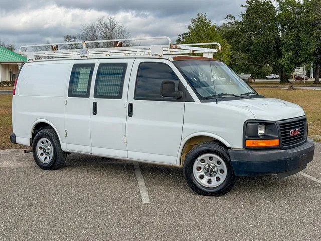 2013 GMC Savana Cargo
