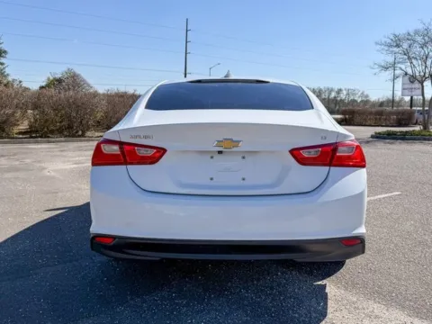 More photos of 2017 Chevrolet Malibu LT at Coastal Auto Group, AL