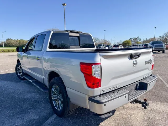 2018 Nissan Titan SV - Photo 6