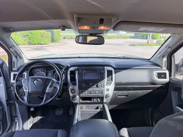 2018 Nissan Titan SV - Photo 17