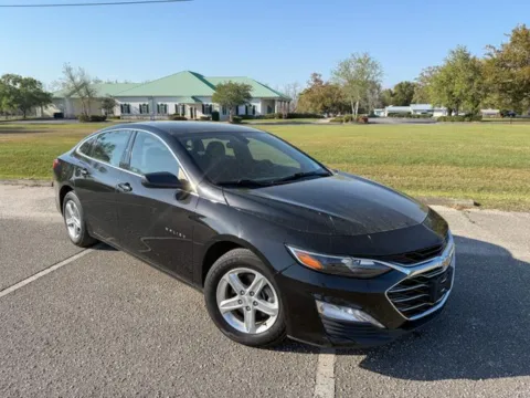 Photos of 2022 Chevrolet Malibu LT for sale in Foley, AL at Coastal Auto Group
