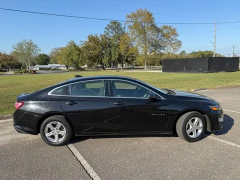 Another view of 2022 Chevrolet Malibu LT for sale in Foley, AL at Coastal Auto Group