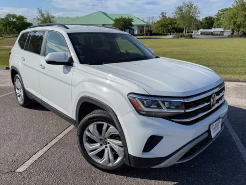Photos of 2021 Volkswagen Atlas 3.6L V6 SE w/Technology for sale in Foley, AL at Coastal Auto Group