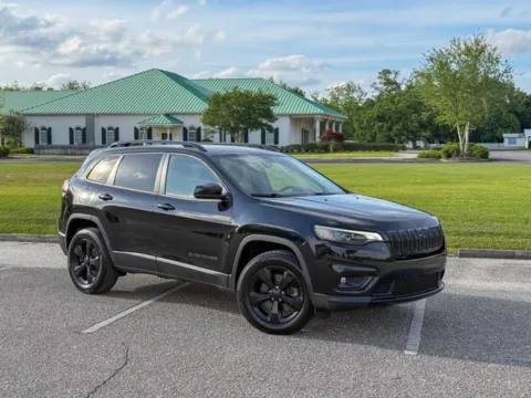Black 2020 Jeep Cherokee Altitude for sale in Foley, AL