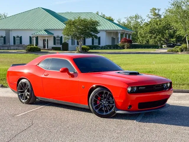 2021 Dodge Challenger R/T Scat Pack's photo
