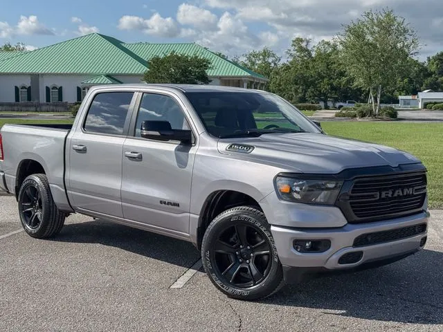 2021 RAM 1500 Big Horn/Lone Star 4x4 Crew Cab 5'7's photo