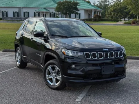Black 2024 Jeep Compass Latitude for sale in Foley, AL