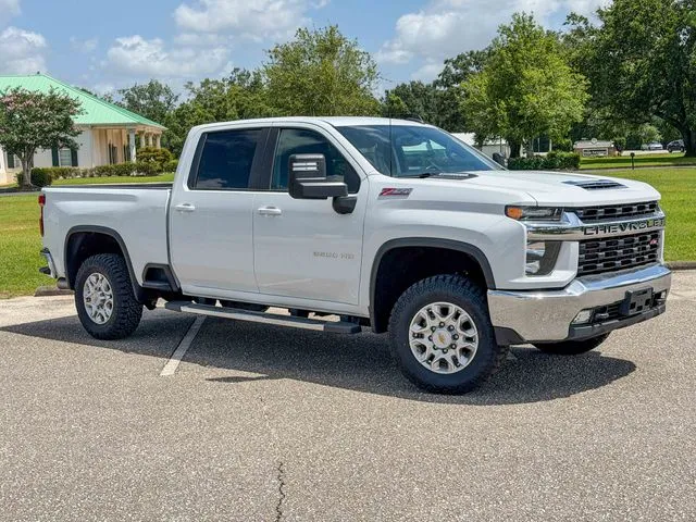 White 2023 Chevrolet Silverado 2500 HD LT for sale in Foley, AL