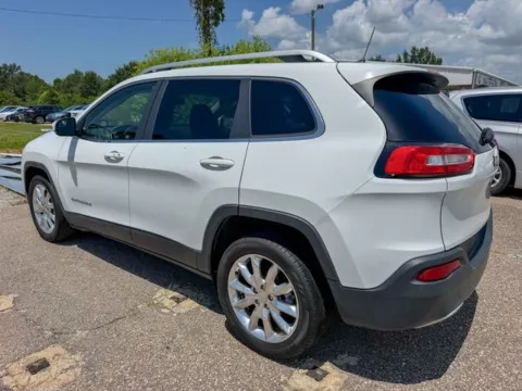 More photos of 2017 Jeep Cherokee Limited at Coastal Auto Group, AL