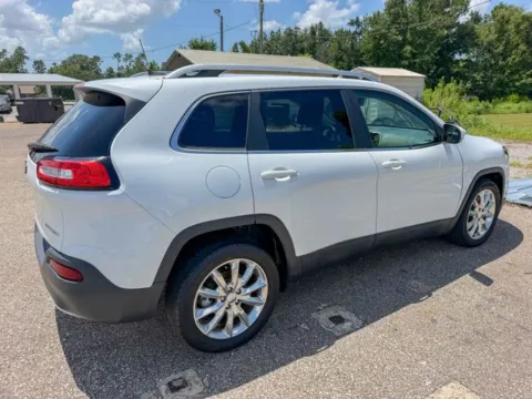 Photos of 2017 Jeep Cherokee Limited for sale in Foley, AL at Coastal Auto Group