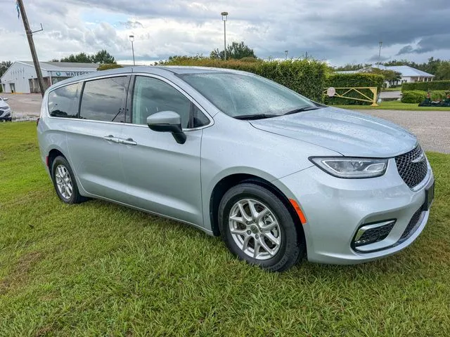 Silver 2023 Chrysler Pacifica Touring L for sale in Foley, AL