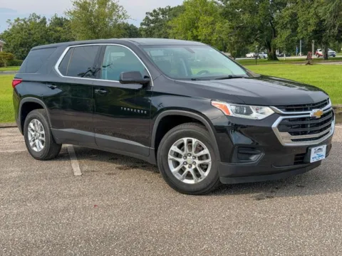 Black 2018 Chevrolet Traverse LS for sale in Foley, AL