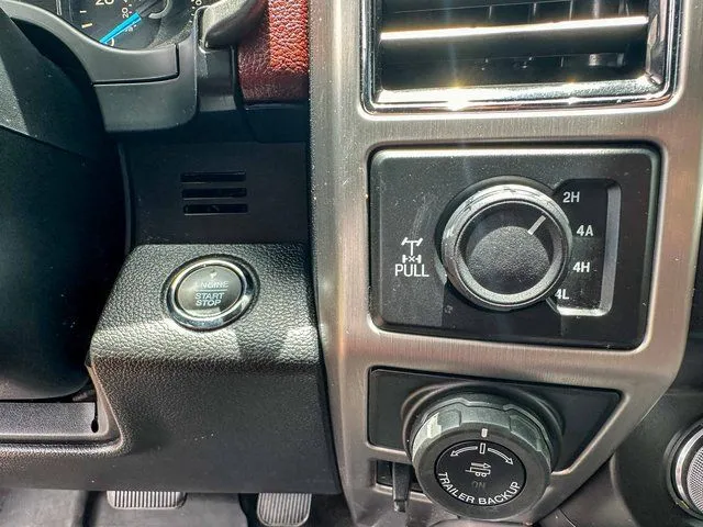 2019 Ford F-150 Platinum - Photo 19
