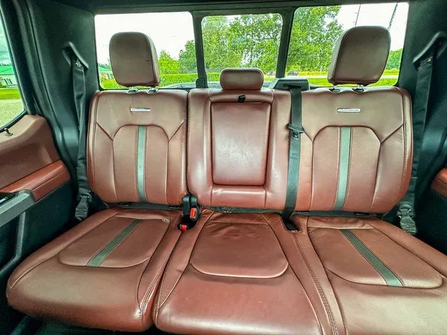 2019 Ford F-150 Platinum - Photo 24