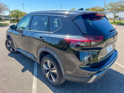 More photos of 2024 Nissan Rogue SL at Coastal Auto Group, AL
