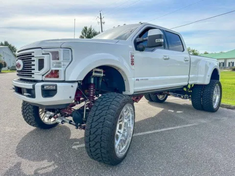 More photos of 2022 Ford F-450SD Platinum at Coastal Auto Group, AL