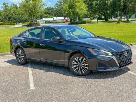 Black 2023 Nissan Altima 2.5 SV for sale in Foley, AL