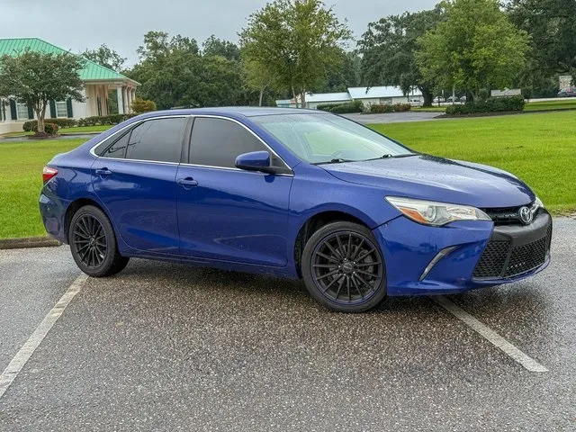 Blue 2016 Toyota Camry XLE for sale in Foley, AL