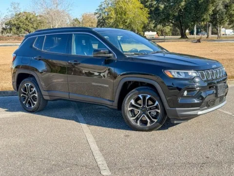 Black 2023 Jeep Compass Limited for sale in Foley, AL