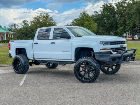 White 2018 Chevrolet Silverado 1500 Custom for sale in Foley, AL