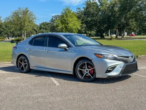 Silver 2018 Toyota Camry L for sale in Foley, AL