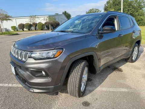 More photos of 2022 Jeep Compass Latitude at Coastal Auto Group, AL