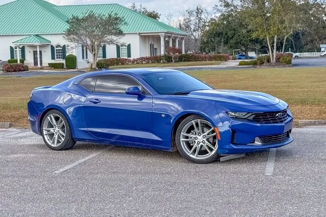 2021 Chevrolet Camaro 1LT's photo