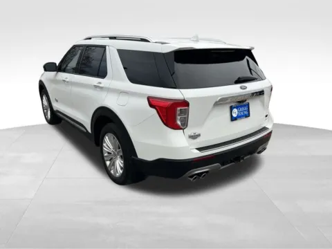 More photos of 2023 Ford Explorer King Ranch at Gregg Young Chevrolet - Omaha, NE