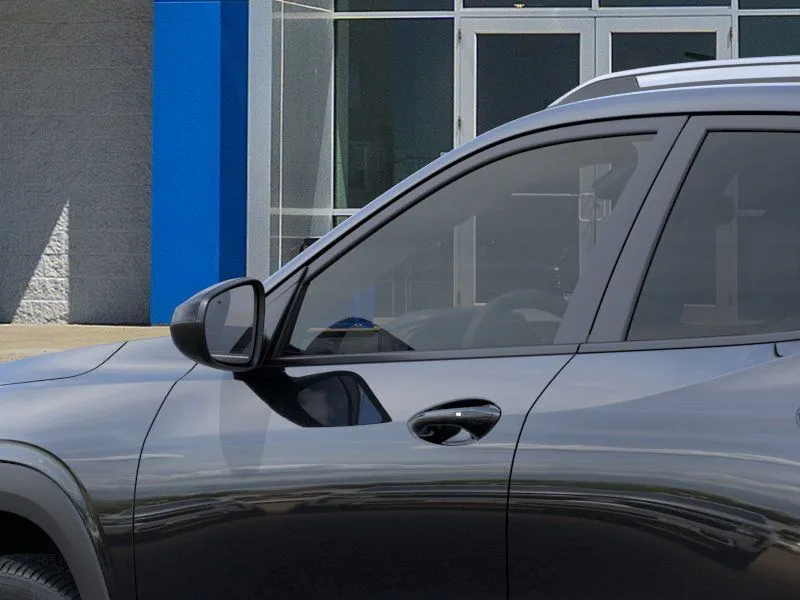 2026 Chevrolet Trax ACTIV photo 2