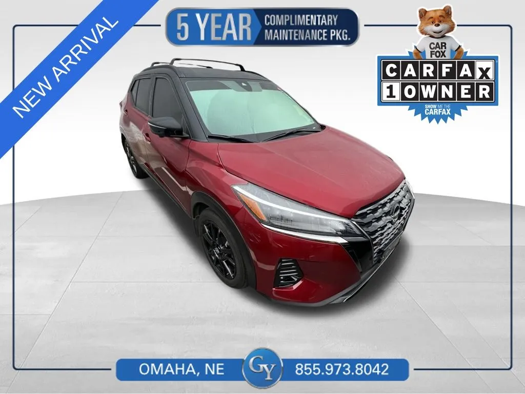 Red 2022 Nissan Kicks SR for sale in Omaha, NE